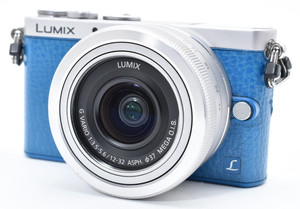 Panasonic Lumix GM1 Bleu - DMC-GM1 Avec 1793 Déclenchements, Version Multilingue