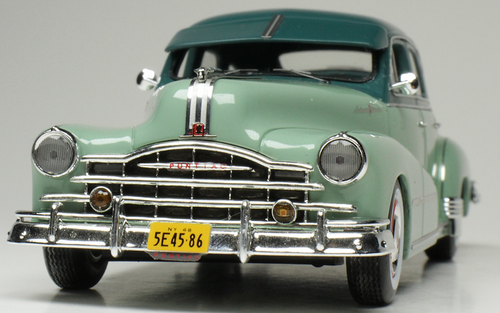 Pontiac Silver Streak 1948 sedán de 4 puertas verde Genesee a escala 1:43 - Imagen 5 de 9