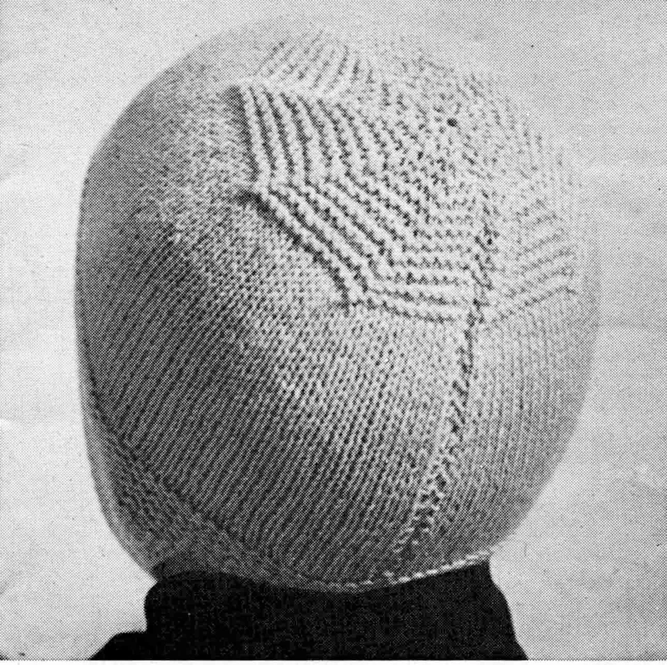 Child Helmet Hat Bonnet Balaclava 2.5 to 7.5 years Patons 1040 Pattern PRINT - Image 4 of 4