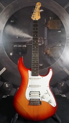 Yamaha Pacifica 112 Electric Guitar Sunburst HSS   90s Model