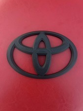 Insignia emblema parrilla delantera Toyota Tacoma - Se adapta a 2024-2026 Tacoma | Negro mate