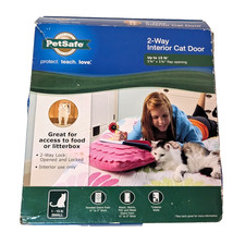 Cat Door Small 2-Way Locking for 1-15 lbs by PetSafe Complete in New Damaged Box