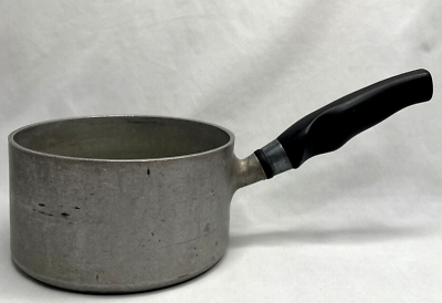Vintage Wear-Ever Aluminum No 701 1/2 Pot Sauce Pan With Black