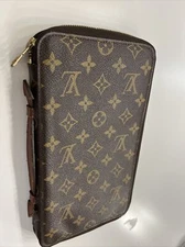 Louis Vuitton Vintage Bifold Wallet Zip Up