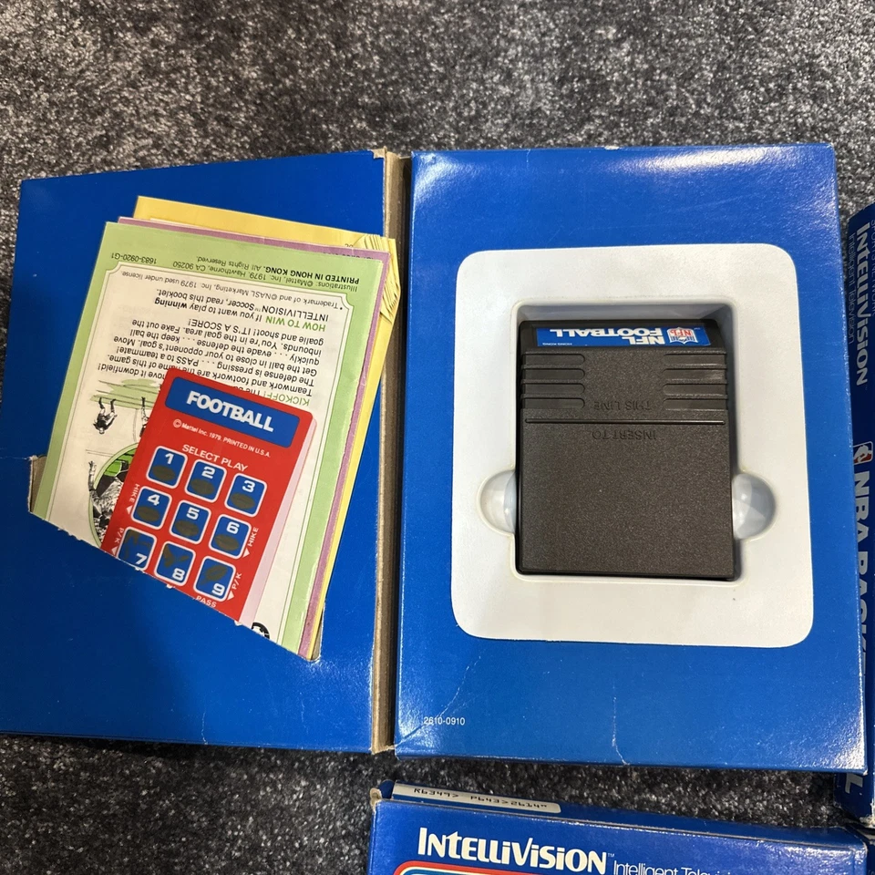 Intellivision Sports 8 Game CIB Lot: NFL, NBA, NHL, PGA, Skiing, Racing, Boxing - Image 4 of 4