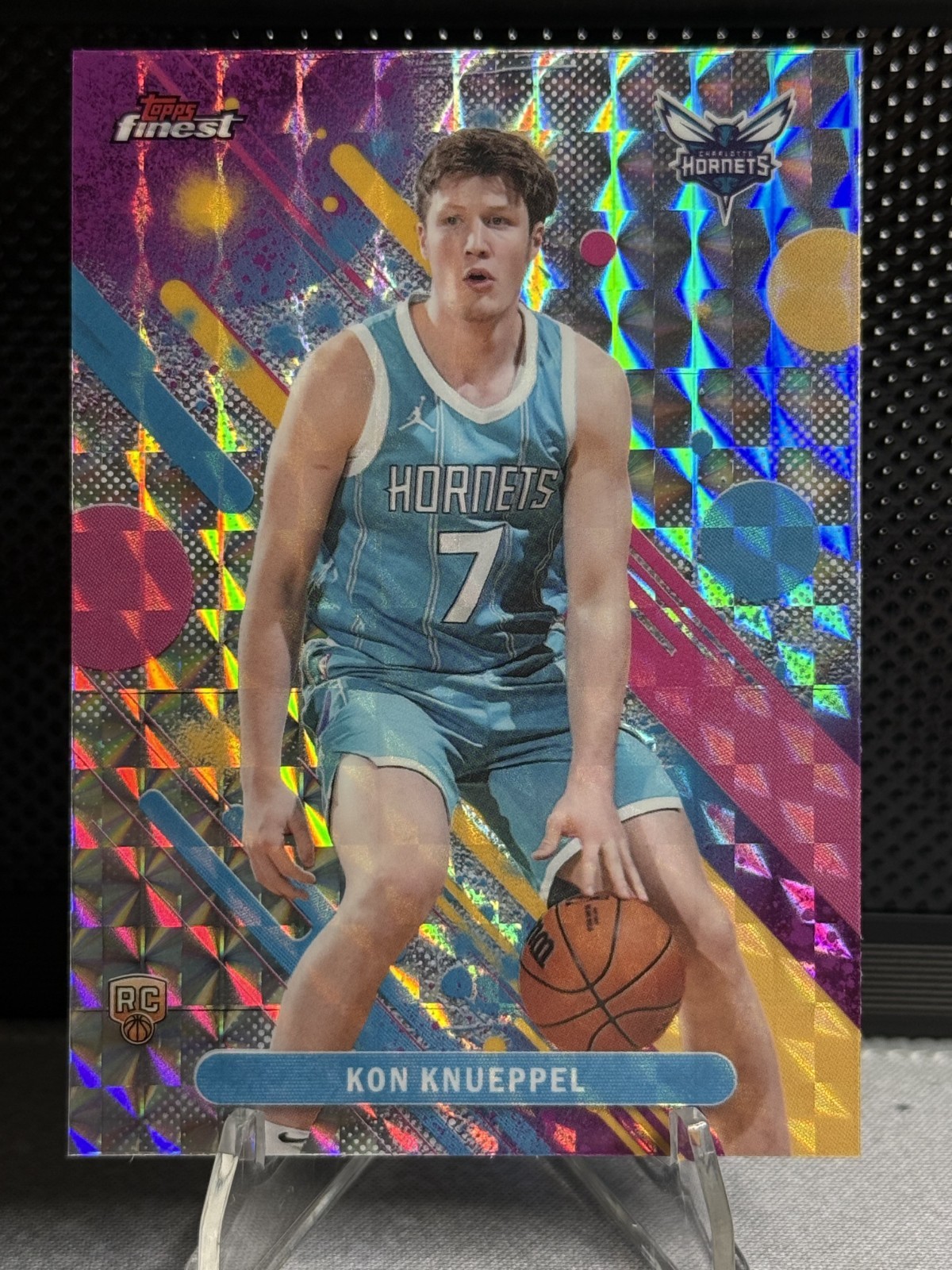 2025-26 Topps Finest Basketball Kon Knueppel #4 Geometric Refractor Hornets RC!