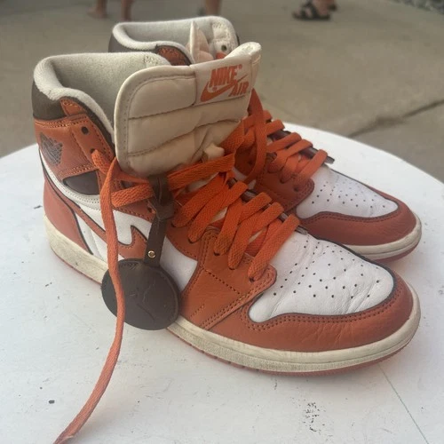 Size 9 Authentic Womens Jordan 1 Retro High OG Starfish (D09369 101)