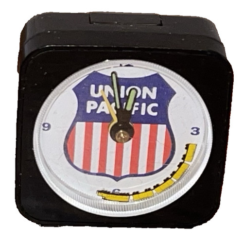 VINTAGE UNION PACIFIC 2X2" CLOCK WITH TRAIN CARS SECONDHAND MOTION