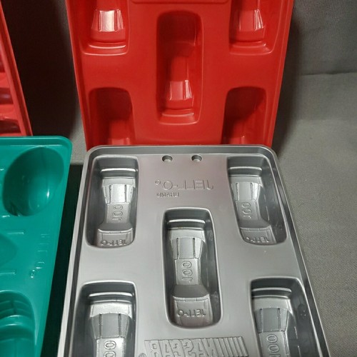 9 Jell-O Jiggler JellyBean Molds Nas-car Christmas-Shots Shooters Santa Snowman - Picture 4 of 7
