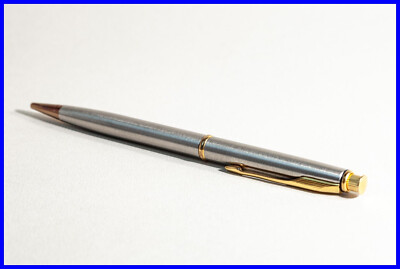 vintage 1997 PARKER INSIGNIA Bleistift in Stahl & Gold - made in USA