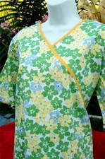 NEW Large 1 MEDICAL NURSING SCRUB Women Floral Yellow UNIFORM Cotton V NECK TOP