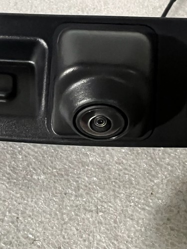 2020-2023 Buick Cadillac Liftate Release W Camera New OEM 84719614 - Picture 2 of 3