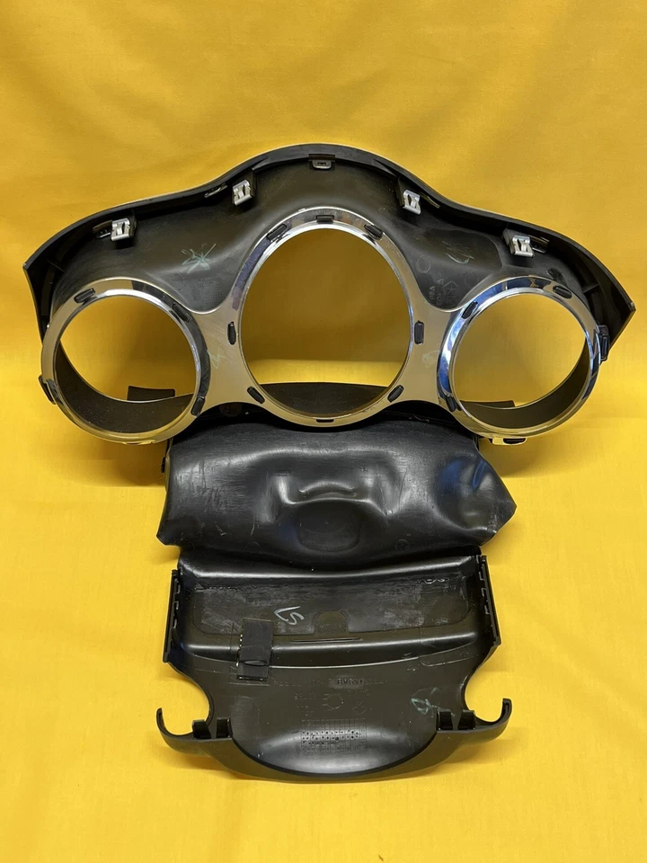 Moldura e coluna de direção 2011-2014 Dodge Avenger painel de instrumentos cobertura superior - Imagem 3 de 4