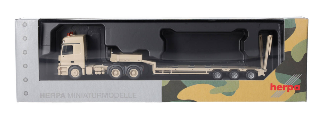 HERPA,MERCEDES BENZ Actros L 1996 MP1 6x4 with 3-axle equipment