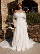Bohemian Off the Shoulder Wedding Dresses Long Sleeves Lace Appliques Bridal
