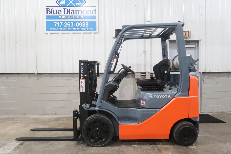 Toyota Forklift, 8FGCU20, 4,000 Cushion, LP Gas, 80" Two Stage, S/S Low Hours - Image 2 of 4