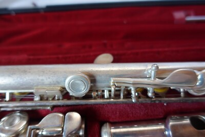 YAMAHA フルートYFL211S Yamaha YFL211S Student Flute at Gear4music
