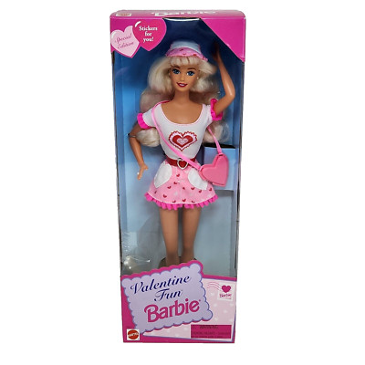 VINTAGE 1994 VALENTINE FUN BARBIE DOLL MATTEL HEART 16311
