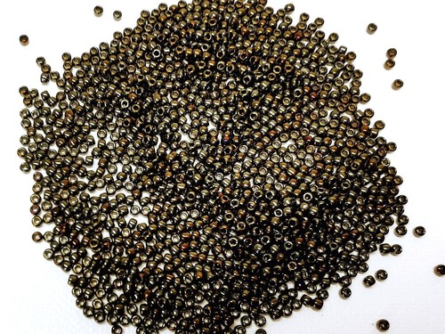 20gms Toho size 11/0 Beads - Colour 83 - Metallic Dark Bronze Iris - Picture 4 of 4