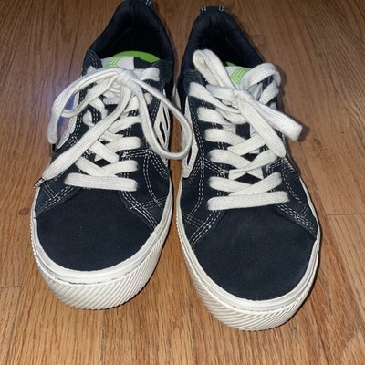 Cariuma Catina Pro Low Black Suede Sneakers Women s 7 Men s 5.5 Eur 38 EUC