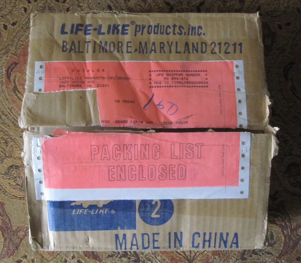 3 VINTAGE LIFELIKE HO GUAGE CHRISTMAS REINDEER SANTA BOXCAR NEW IN BOX FREE SHIP - Image 4 of 4