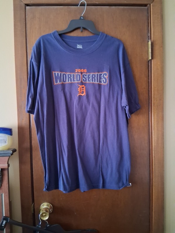 2 Detroit TIGER TEE SHIRTS