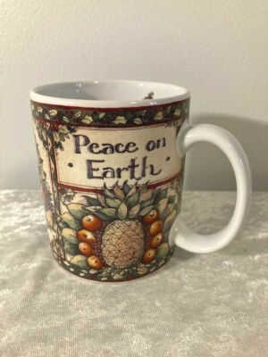 Lang and Wise Collector Coffee Tea Mug Susan Winget ''Peace on Earth'' 1998 EUC