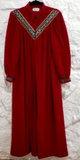 Vintage NOS Vanity Fair Cranberry Red Velour Robe Metallic USA Made NWT Large