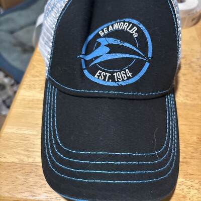 Sea World Est. 1964 SnapBack Hat Cap Trucker One Size Adjustable