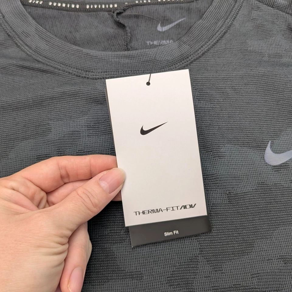 Nova Camisa Masculina Nike Manga Longa Tamanho XL Therma-FIT ADV Running Division Cinza Camuflagem - Imagem 3 de 4