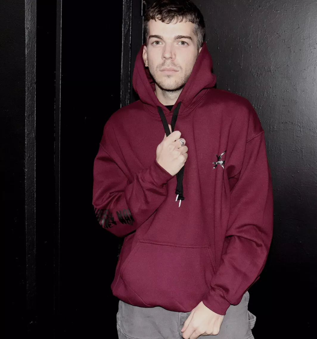 Maroon online graphic hoodie