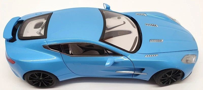 AutoArt 1/18 Scale 70240 - 2009 Aston Martin One 77 - Blue — 第 4/4 张图片