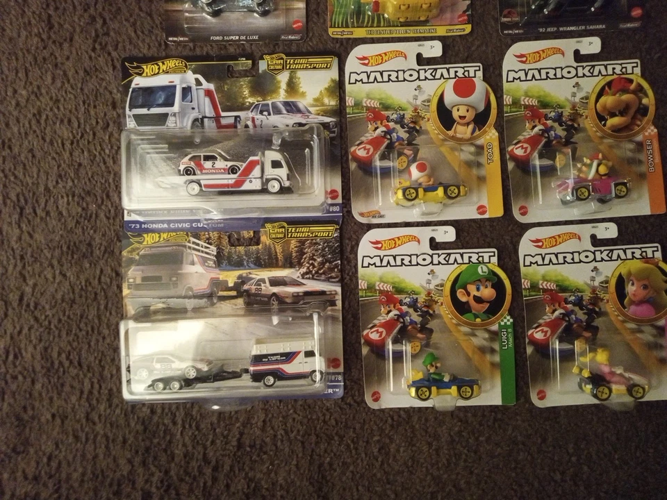 Lote de 9 Coches Hotwheels Nuevos, 3 Cultura Pop, 2 Transportes de Equipo y 4 Mario Kart Foto 4 de 4