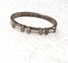 VINTAGE STERLING SILVER CLEAR CZ BAND RING  SIZE 9