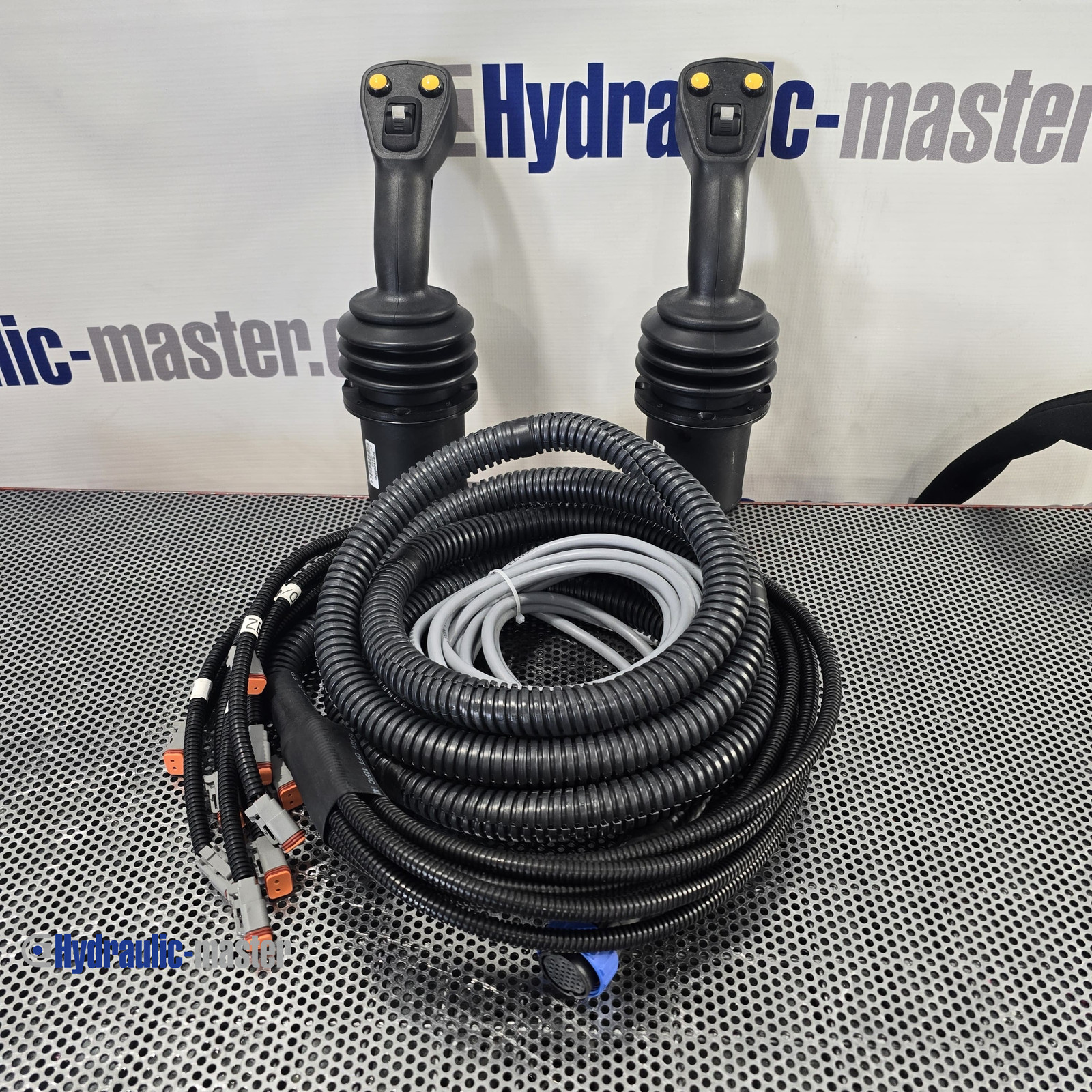 Two 3-axis Joystick JP for PWM Parker, Hawe, Nordhydraulic, Walvoil with Harness