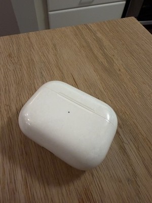 Original Apple AirPods Pro 1st Generation Charging Case Only A2190