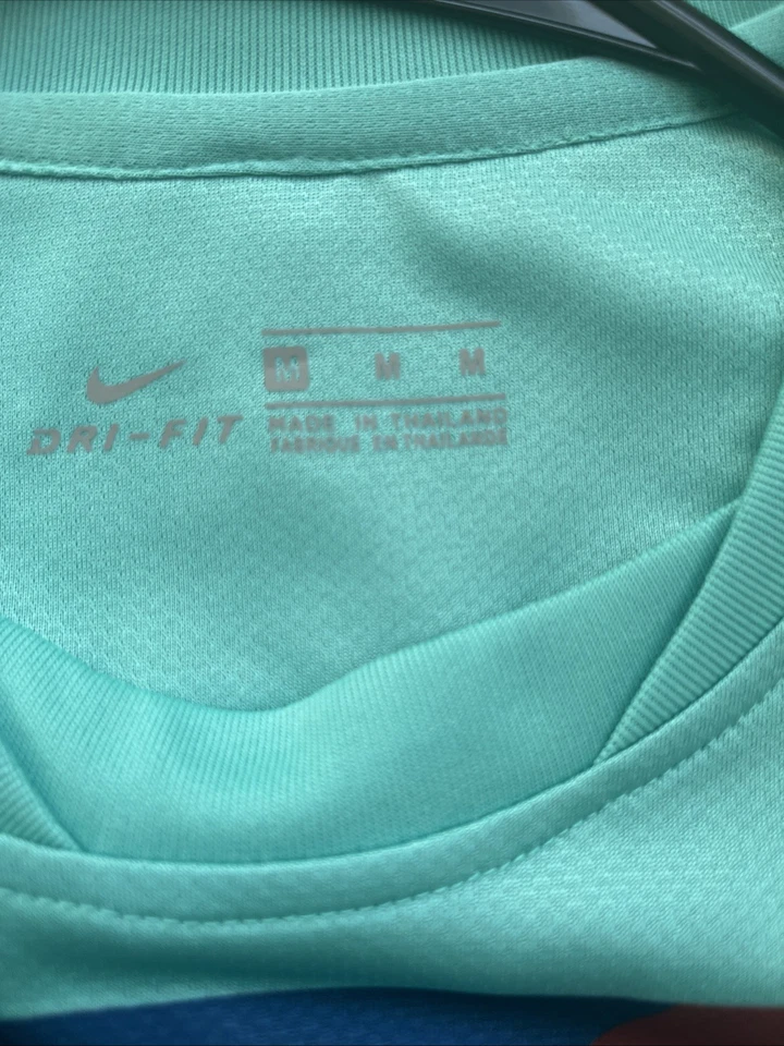 Футболка Nike FC Barcelona Луиса Суареса 2010/2011 выездной комплект размер M - Изображение 3 из 4