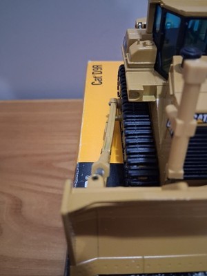 NZG Model No. 451 Caterpillar D9R Dozer With Ripper 1:50 Scale Die