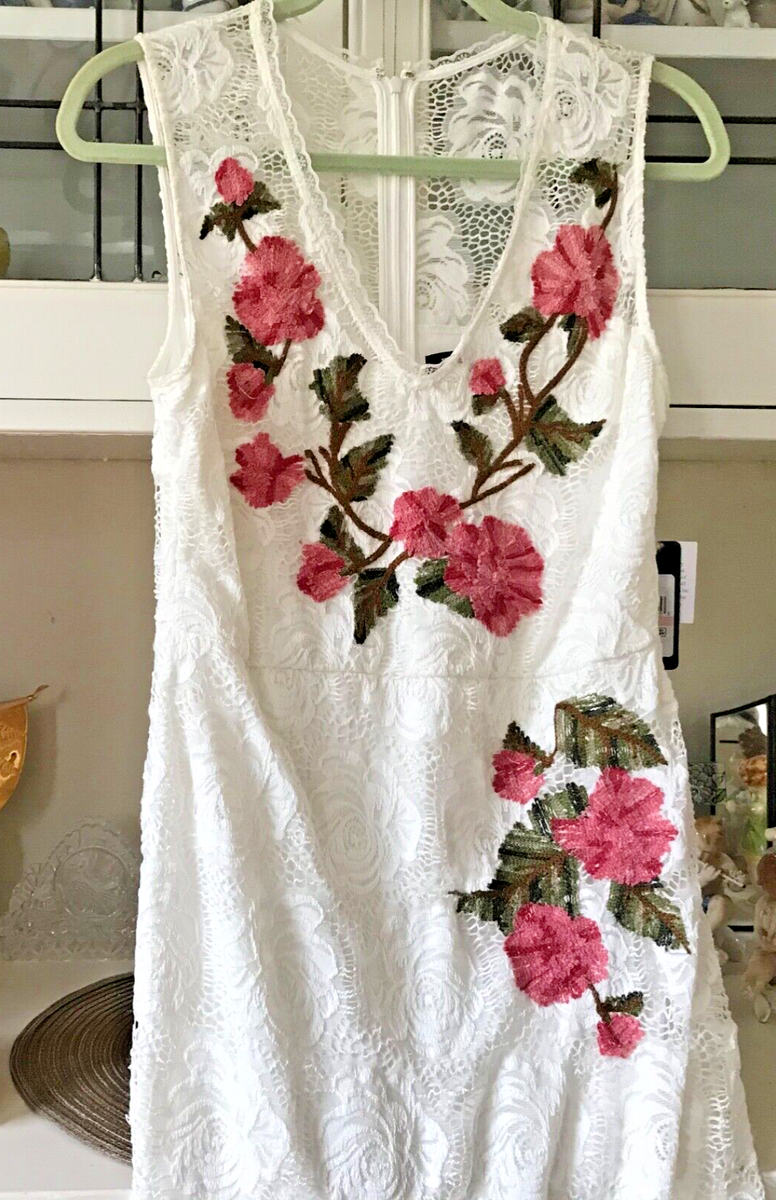 guess floral embroidered dress Guess Womens Floral Embroidered Short Sheath Dress Sz 14 In Blue