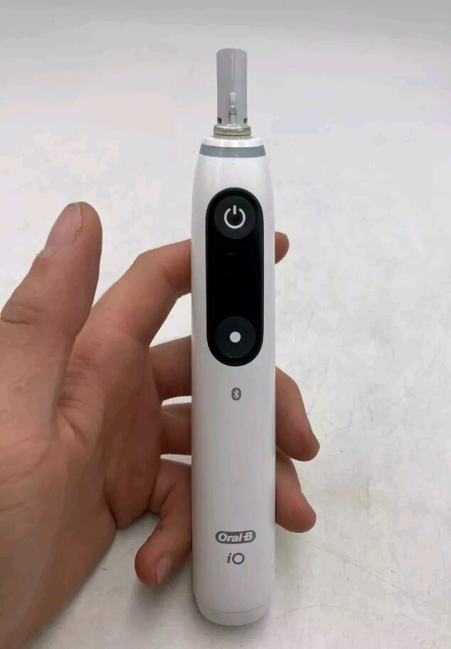 BRAUN Oral-B iO SERIES ９ホワイト Oral-B iO Series 9 Electric Toothbrush, Smart Sensor, AI