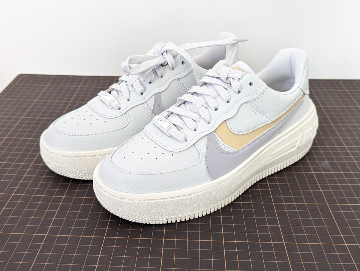 Size 6 - Nike WMNS Air Force 1 PLT.AF.ORM Low Photon Dust