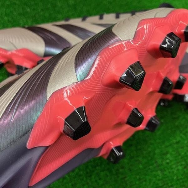 adidas Predator Elite Low HG/AG Platina Metallic/Aurora Black