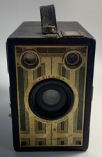 Kodak BROWNIE JUNIOR SIX-16 Box Camera Art Deco Box Vintage Untested