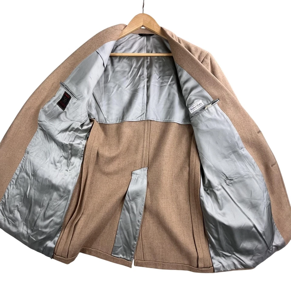 Blazer camelo vintage masculino 42 bolsos de lã com dois botões feito nos EUA anos 80 - Imagem 3 de 4