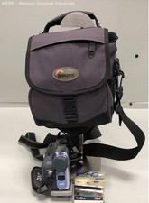 Vintage JVC GR-D93U MiniDV Digital Camcorder 1.33MP 700x Zoom With Remote Case