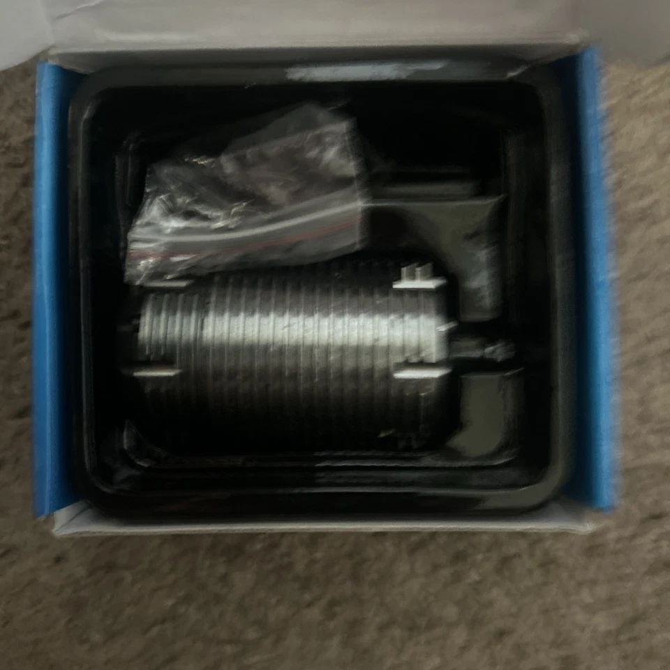 Vector 8 LRP 1/8th Scale Brushless Motor See Pics Nib 2500KV No. 50910 - Image 4 of 4