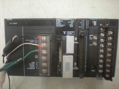 Omron Sysmac CJ1M-CPU22 PLC, CJ1W-PA205R Power Supply & CJ1W-AD041-V1 A/D Unit