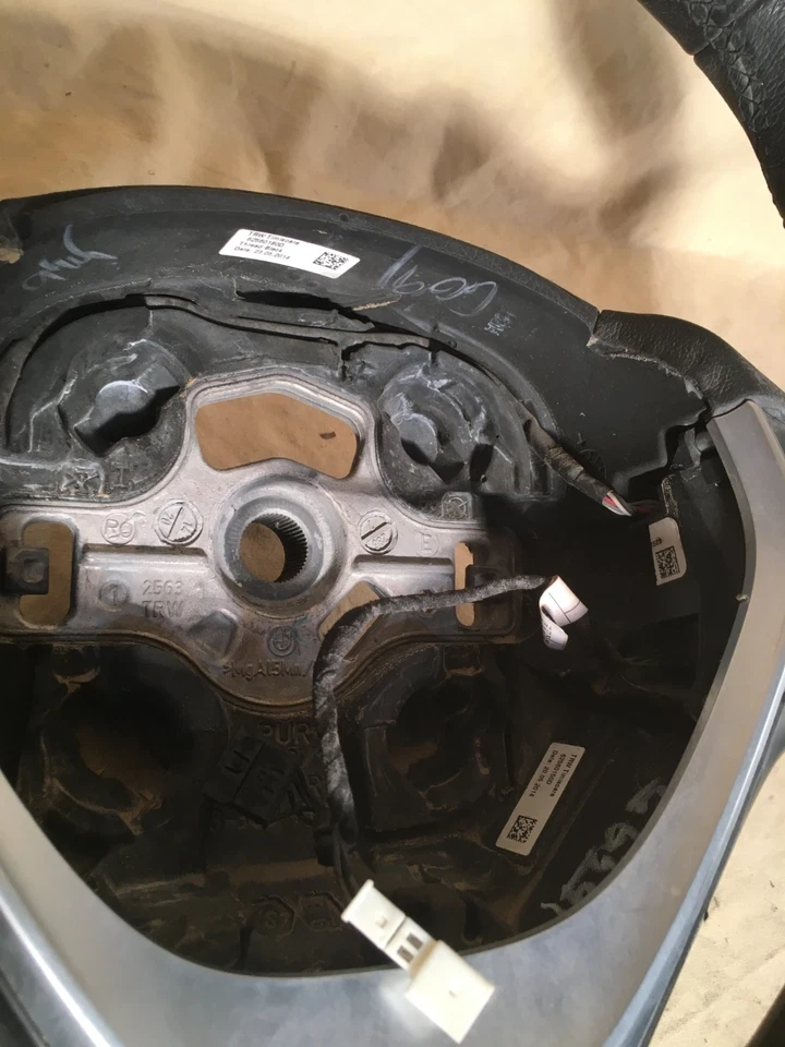 Volante 2012-2018 BMW 320I 328I 330I F30 lado do motorista couro preto fabricante de equipamento original #J - Imagem 2 de 4