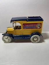 Vintage Coin Bank Ertle Co. Replica Ford 1913 Model T Van Collectible Car+Key