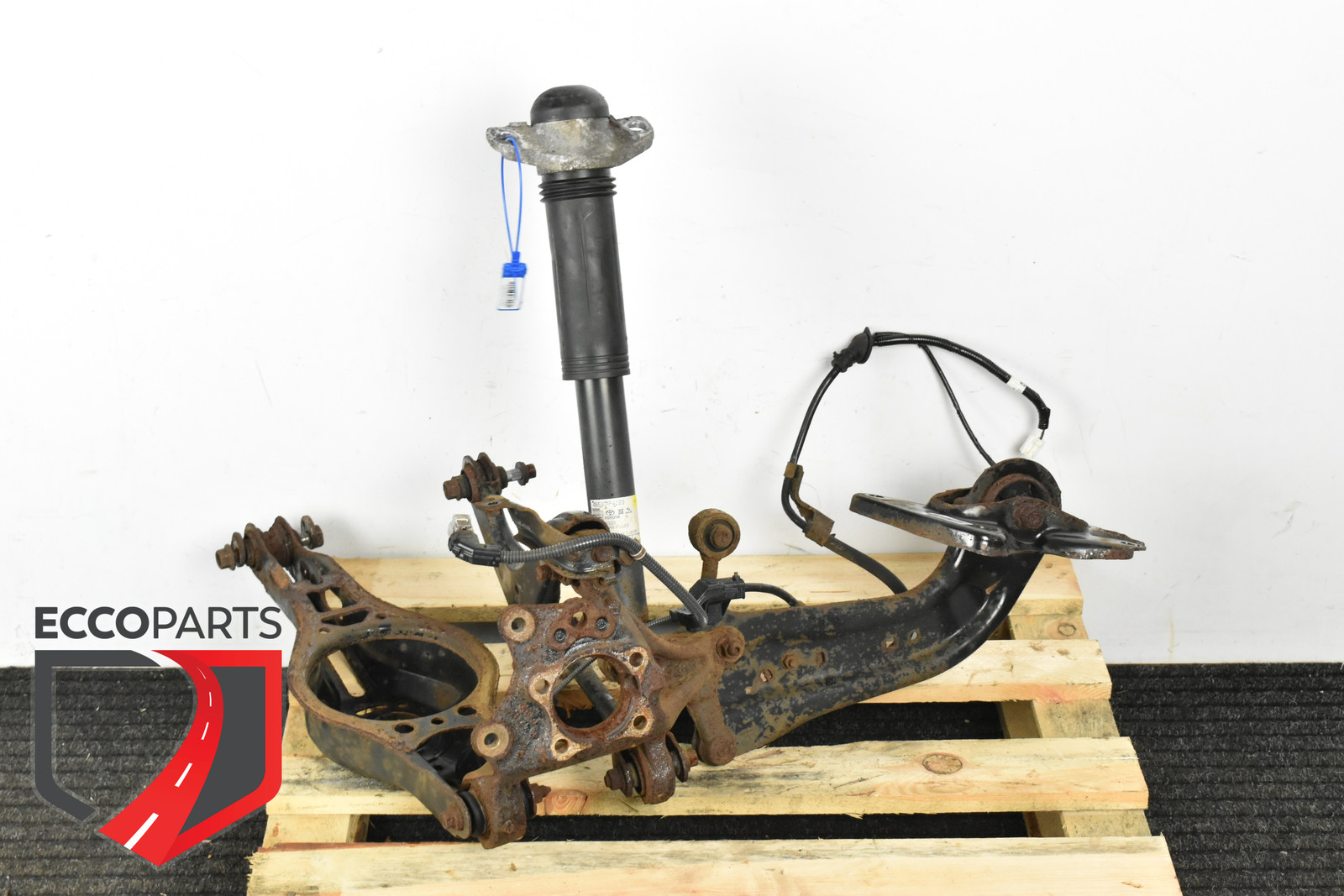 Fusello Mozzo Montante posteriore destro 42304-F4030 TOYOTA C-HR CHR 2023
